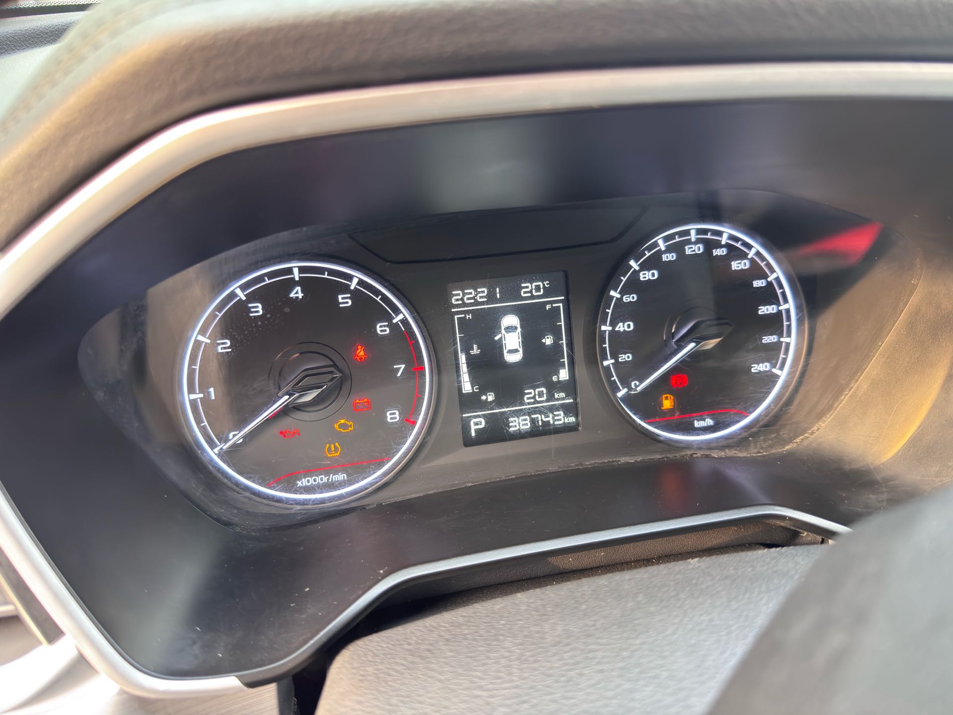 GEELY Vision X6 2021 immagine di auto #11