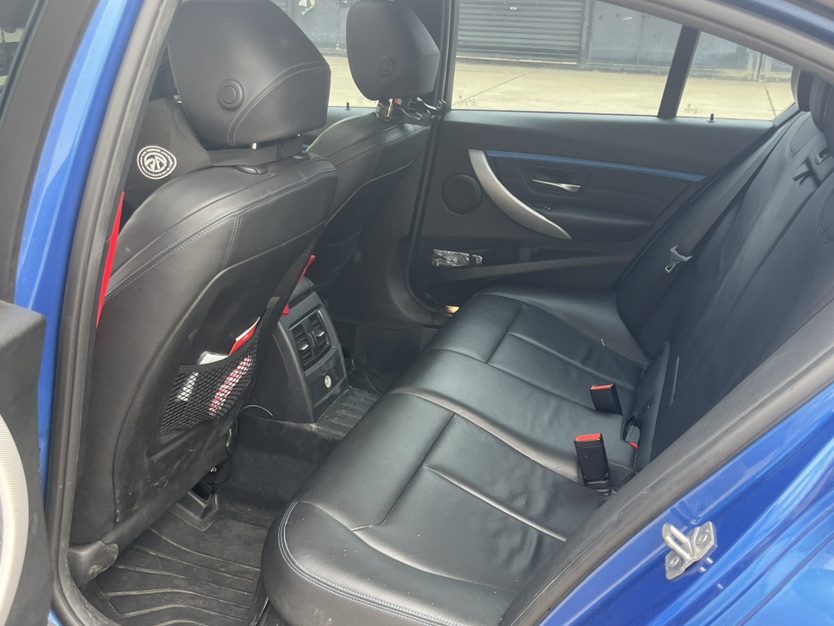 BMW 3 Series 2019 #9 BMW 3 Series 2019 car image #9