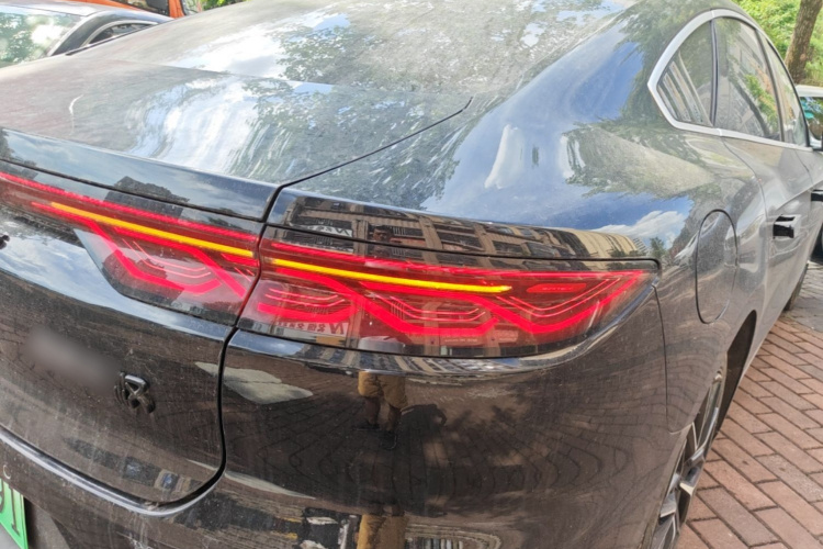 BYD Han 2024 car image #8