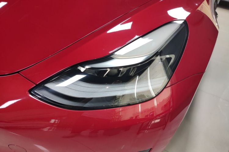 Tesla Model 3 2020 car image #23