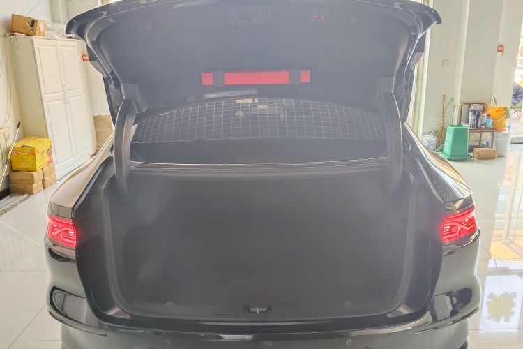 BYD Han 2023 car image #19