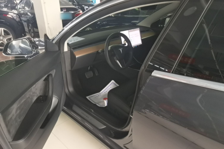 Tesla Model 3 2020 #15 Tesla Model 3 2020 car image #15