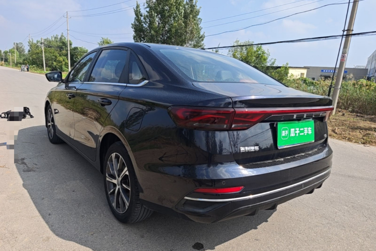 GEELY Emgrand 2021 car image #7