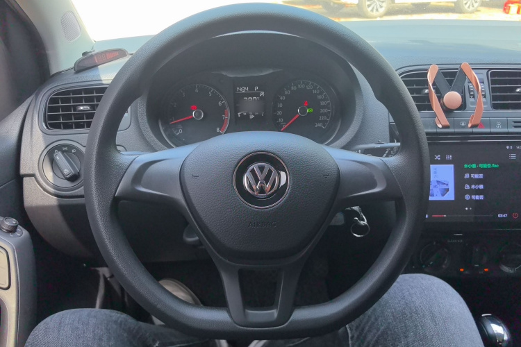 Volkswagen Polo 2019 #16 Volkswagen Polo 2019 car image #16