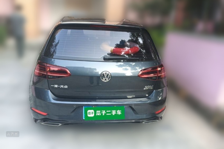 Volkswagen Golf 2018 car image #6