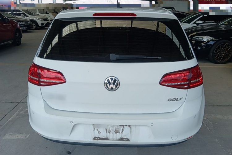 Volkswagen Golf 2015 car image #6