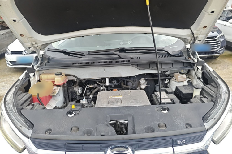 BYD Yuan New Energy 2019 immagine di auto #19
