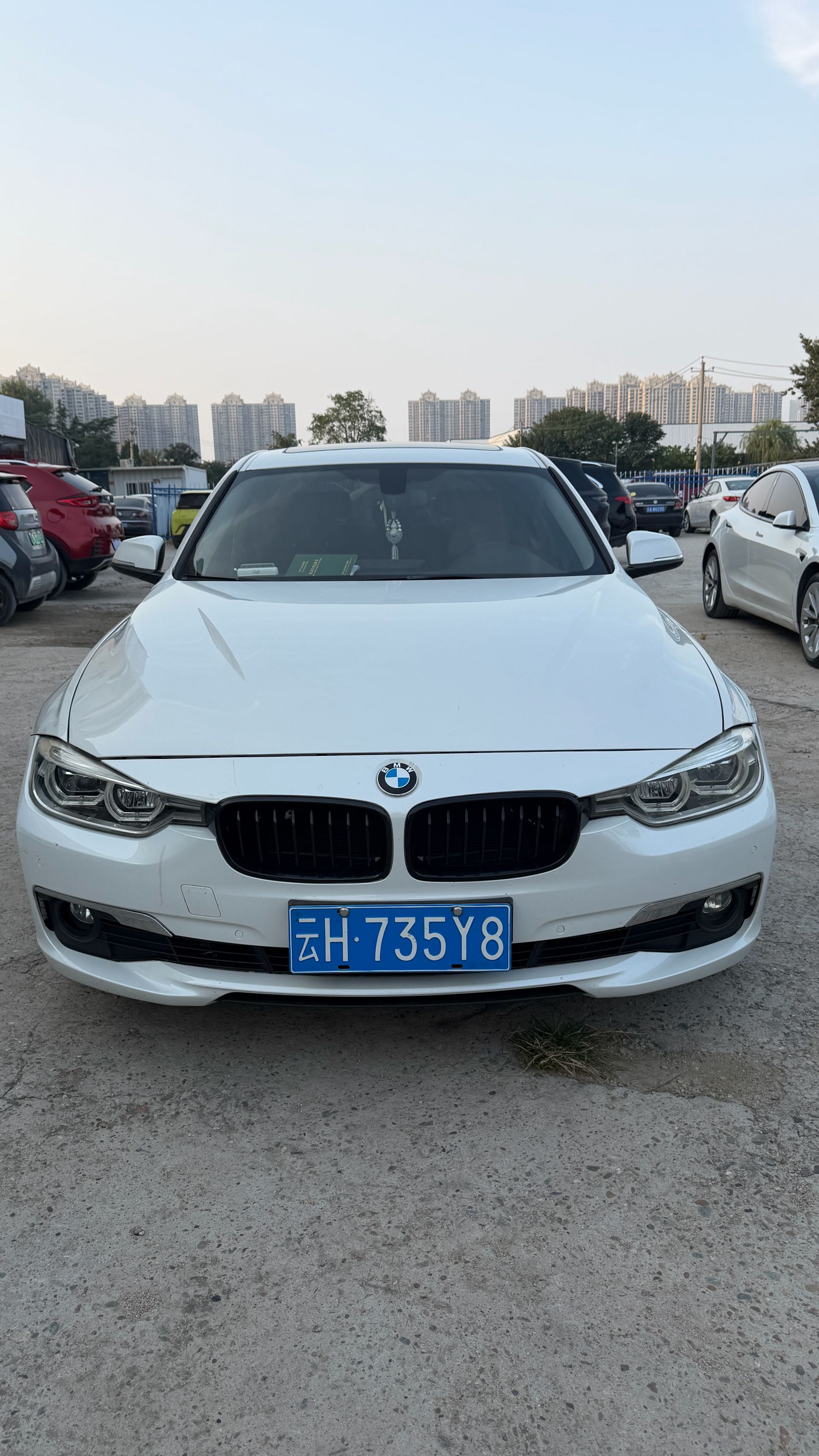 BMW 3 Series 2017 car image #2