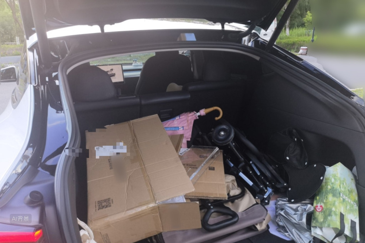 Tesla Model Y 2022 car image #21