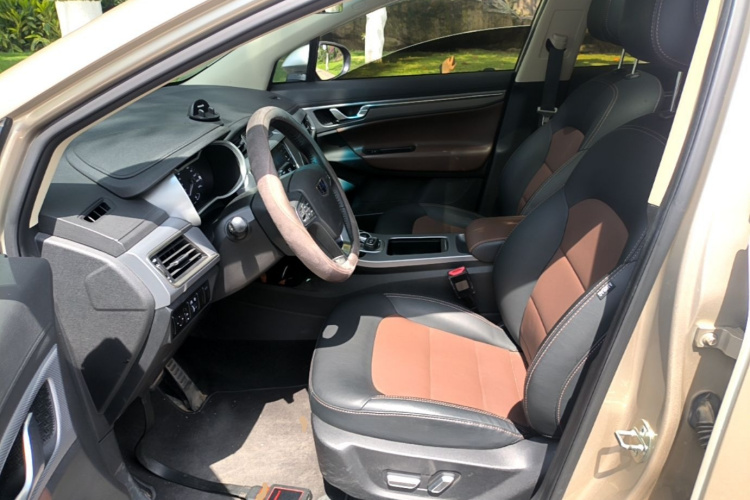 GEELY Emgrand GS 2018 #15 GEELY Emgrand GS 2018 car image #15