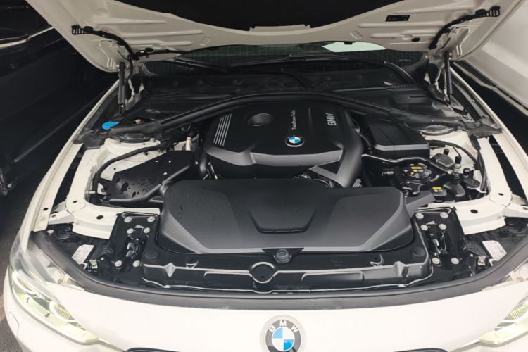 BMW 3 Series 2019 #20 BMW 3 Series 2019 car image #20