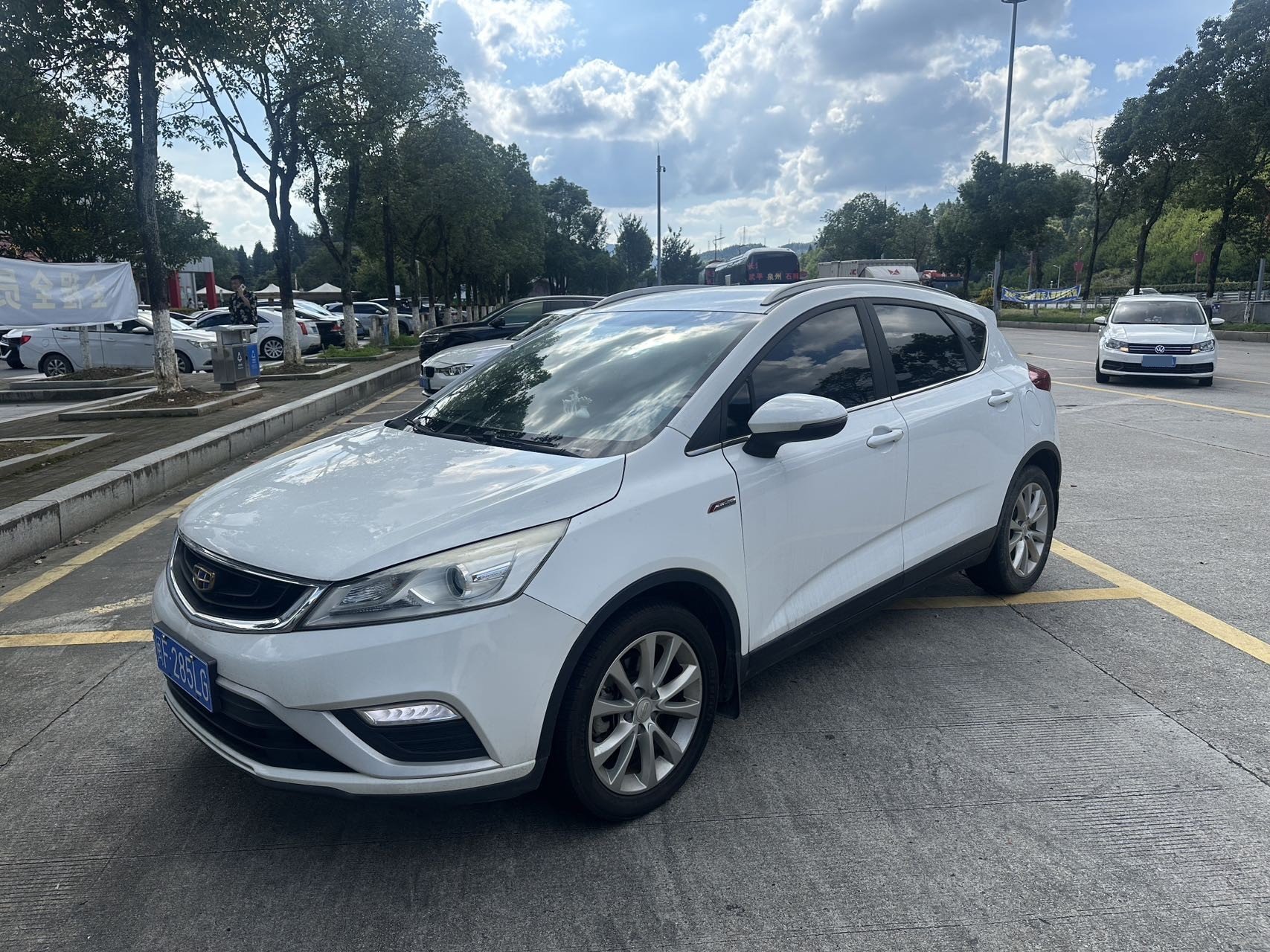 GEELY Emgrand GS 2018 car image 