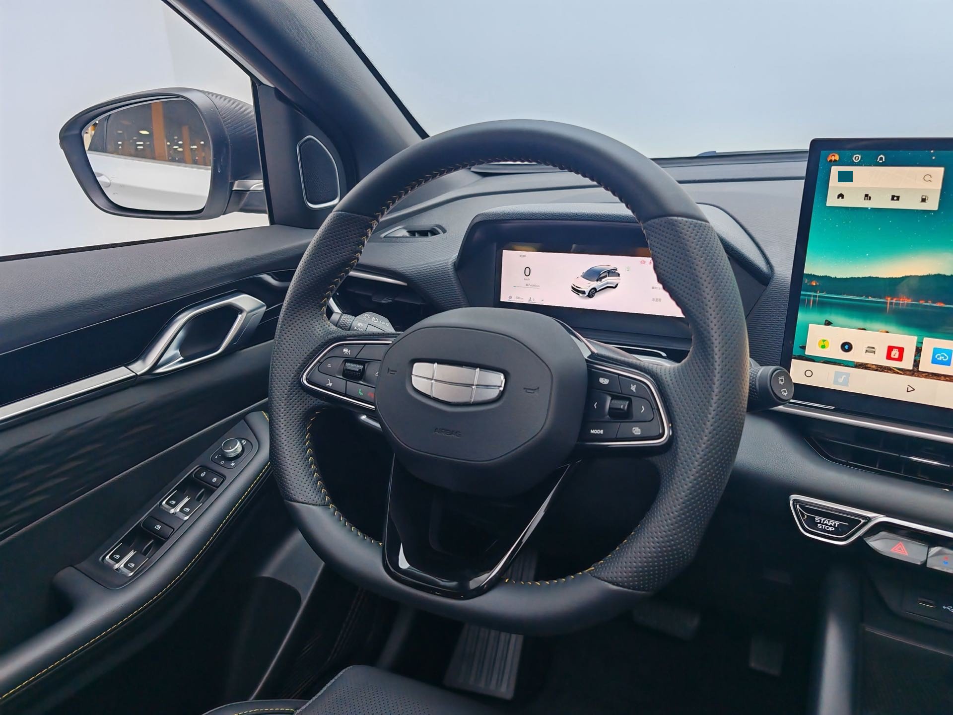 GEELY Coolray 2025 #7 GEELY Coolray 2025 car image #7