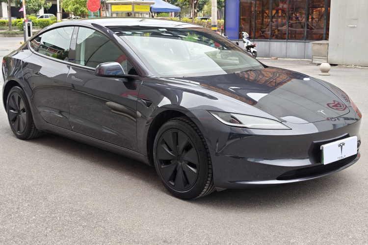 Tesla Model 3 2024 #4 Tesla Model 3 2024 car image #4