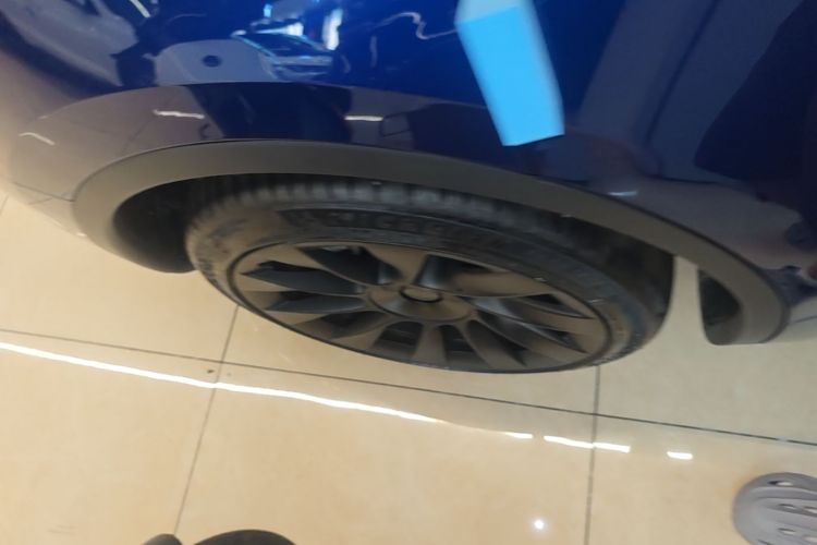 Tesla Model Y 2021 #10 Tesla Model Y 2021 car image #10