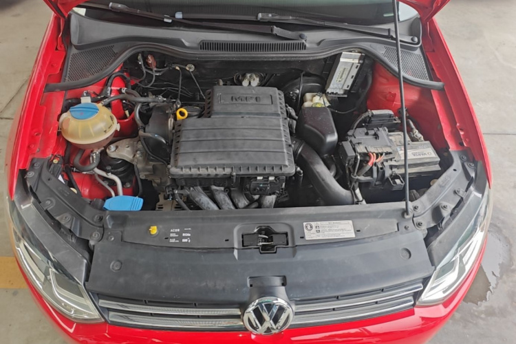 Volkswagen Polo 2014 #20 Volkswagen Polo 2014 car image #20