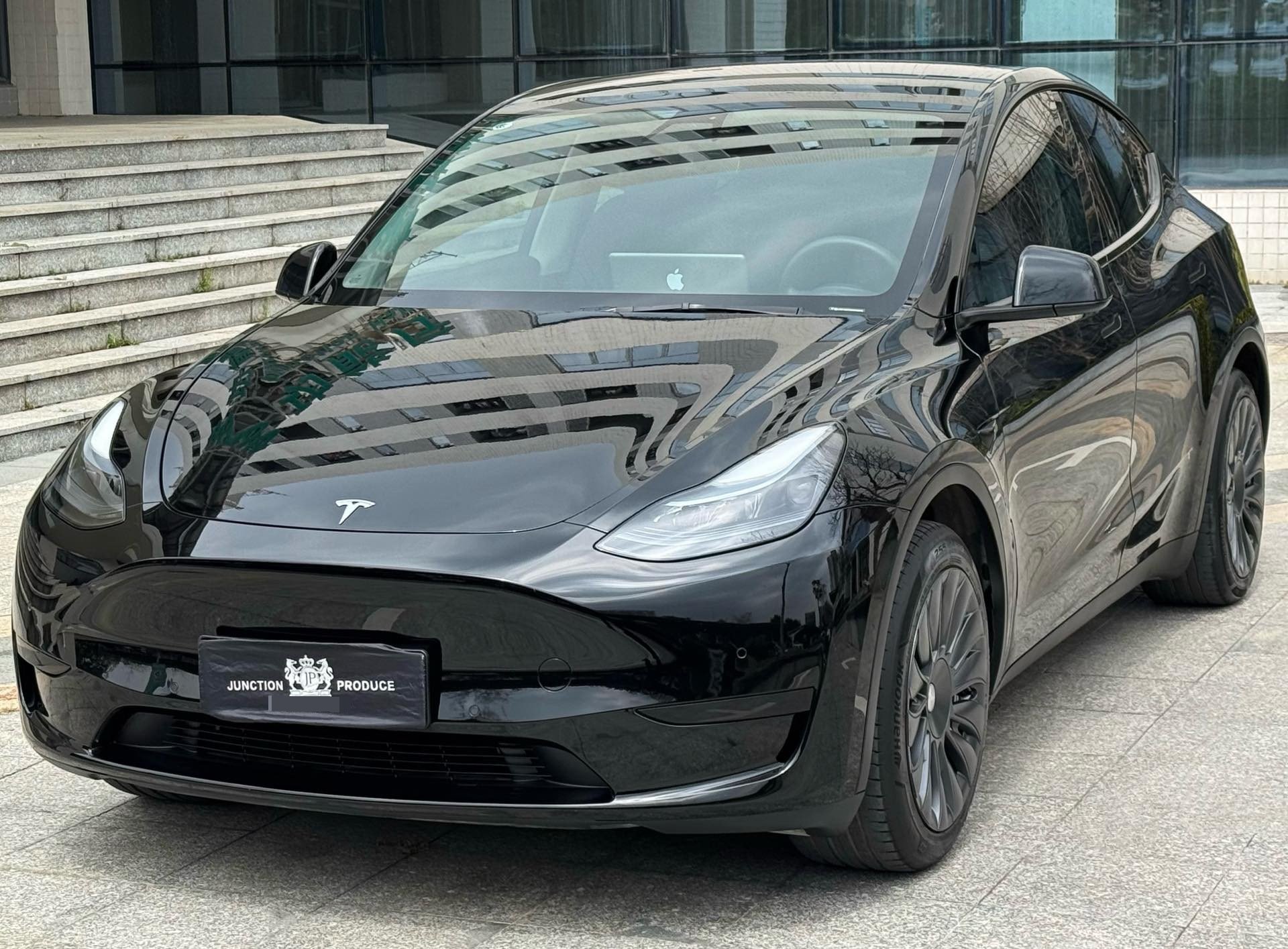 Tesla Model Y 2022 car image 