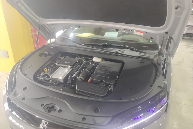 BYD Han 2025 car image #22