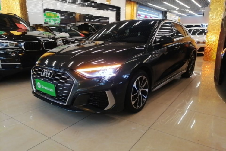 Audi A3 2022 car image #2