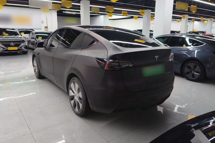 Tesla Model Y 2022 #7 Tesla Model Y 2022 car image #7