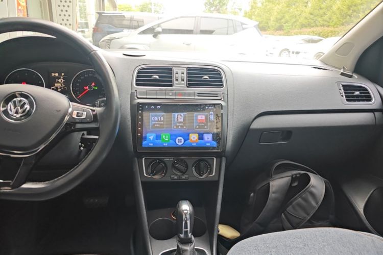 Volkswagen Polo 2018 #17 Volkswagen Polo 2018 car image #17