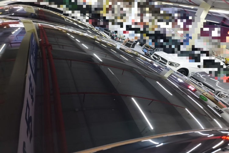 Tesla Model Y 2022 car image #25