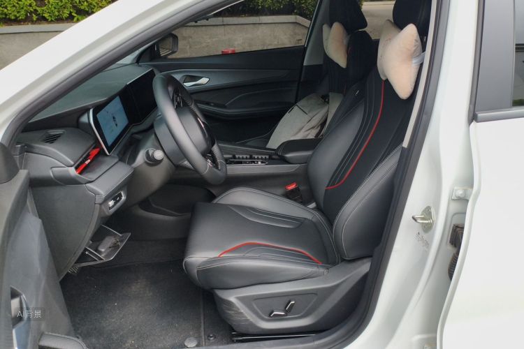 GEELY Binray 2025 #17 GEELY Binray 2025 car image #17