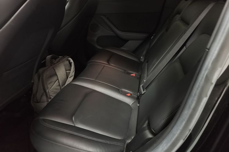 Tesla Model Y 2023 #13 Tesla Model Y 2023 car image #13