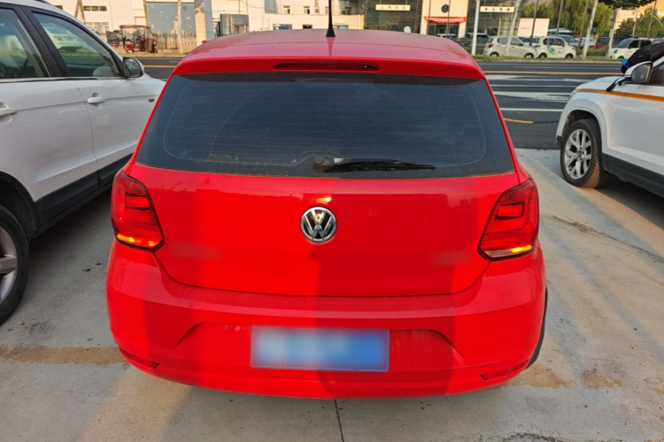 Volkswagen Polo 2017 car image #6