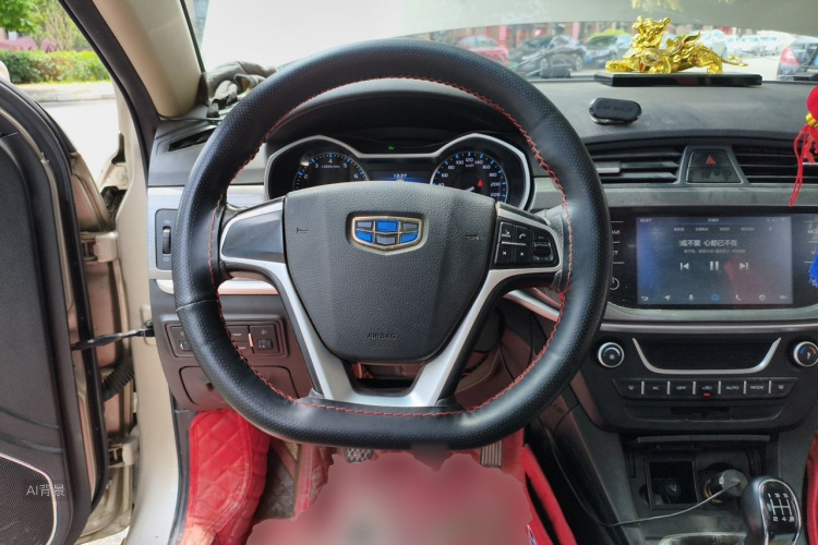 GEELY Emgrand 2018 car image #12