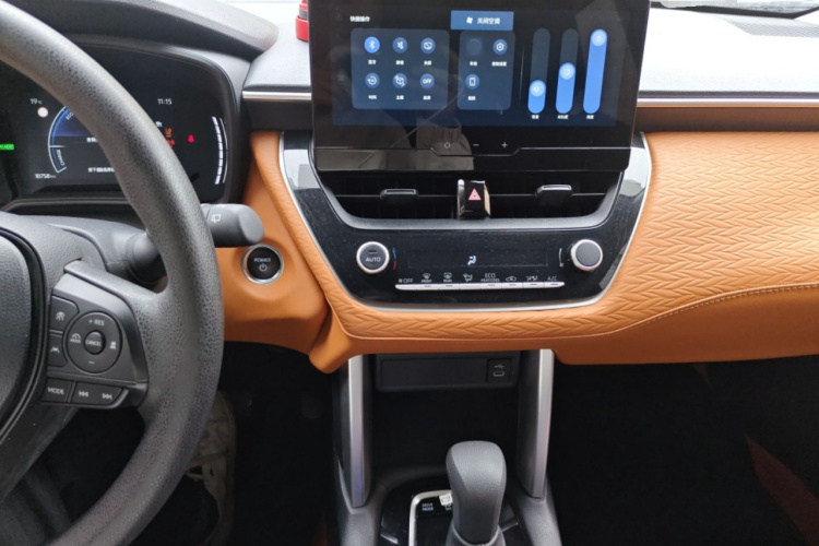 Toyota Corolla Cross 2025 car image #17