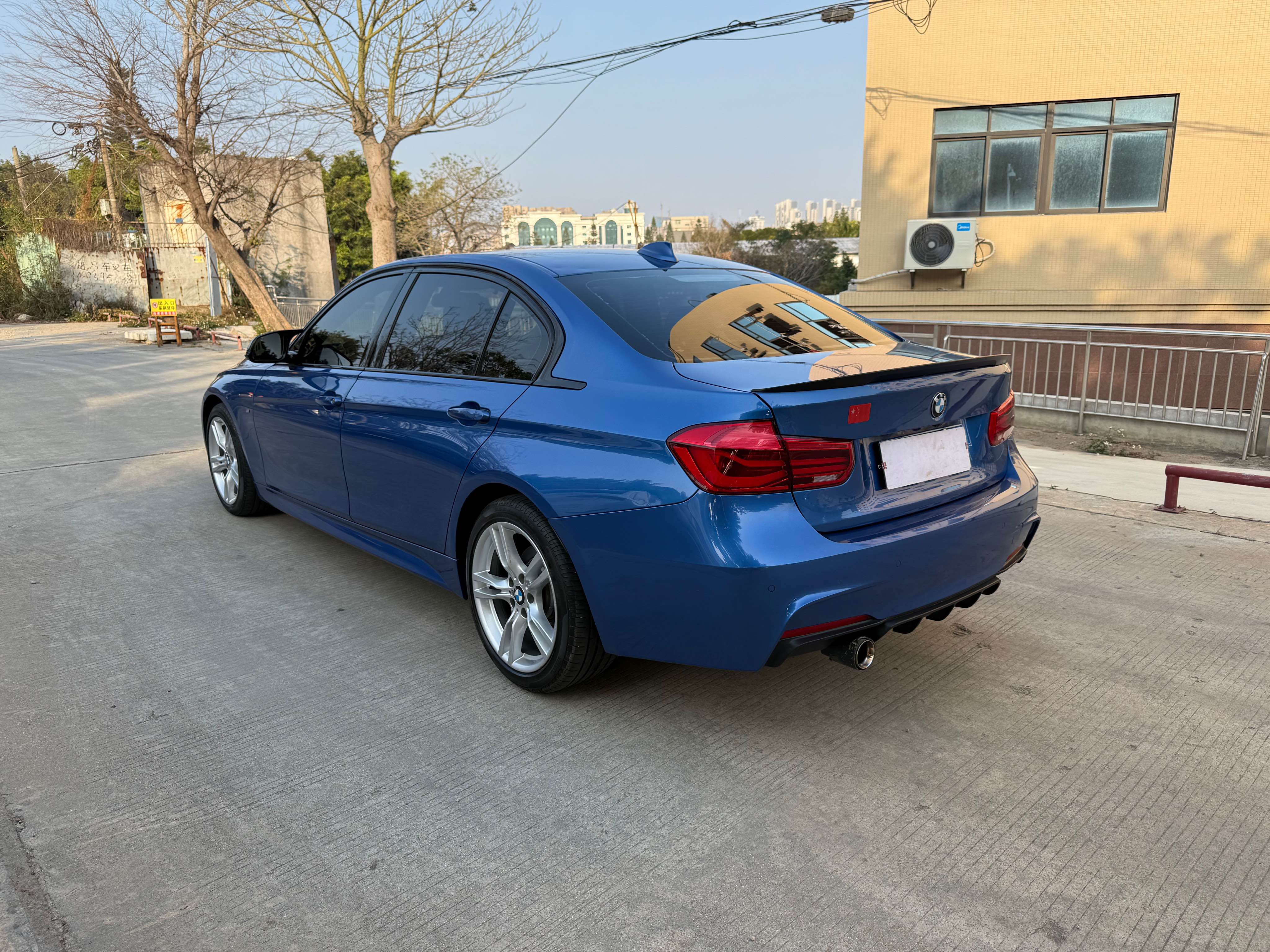 BMW 3 Series 2018 car image #5