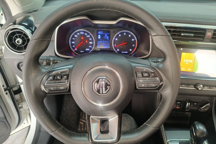 MG ZS 2018 #15 MG ZS 2018 car image #15