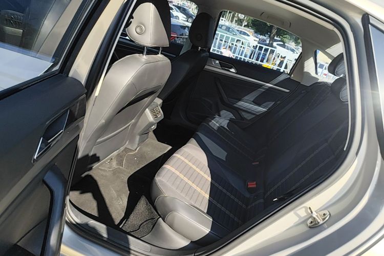 Volkswagen Lavida 2019 #13 Volkswagen Lavida 2019 car image #13