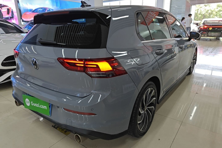 Volkswagen Golf 2021 car image #7