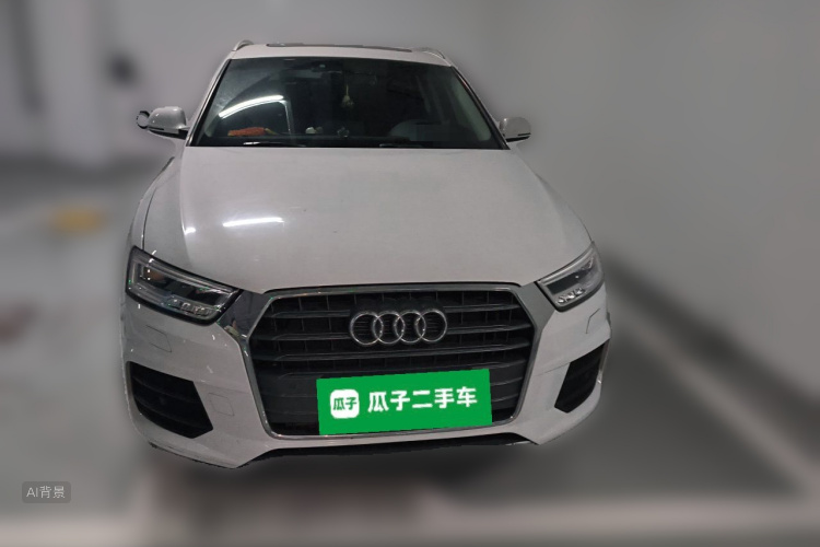 Audi Q3 2018 car image #3