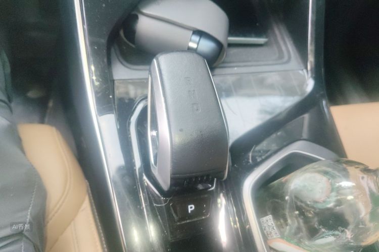 GEELY Boyue L 2023 car image #16