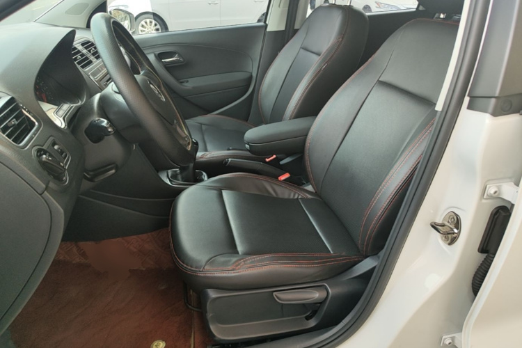 Volkswagen Polo 2016 #19 Volkswagen Polo 2016 car image #19