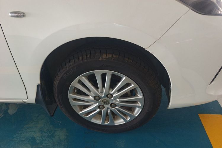 Toyota Vios 2017 imagen de coche #6