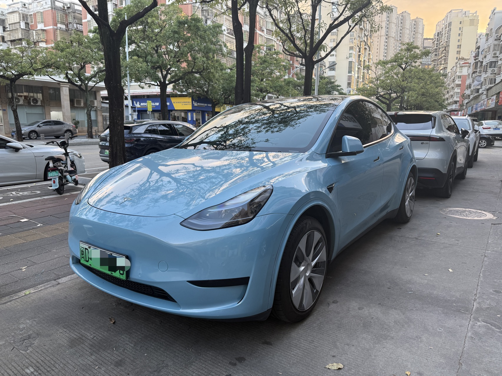 Tesla Model Y 2023 Tesla Model Y 2023 immagine di auto