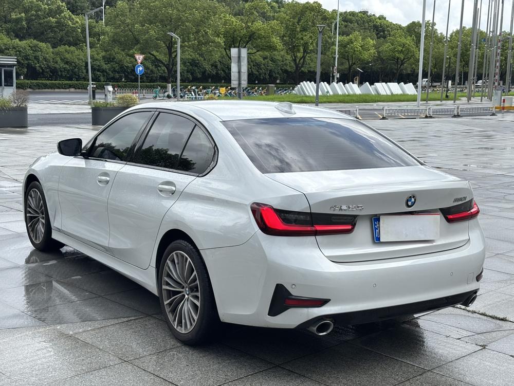 BMW 3 Series 2022 #4 BMW 3 Series 2022 car image #4