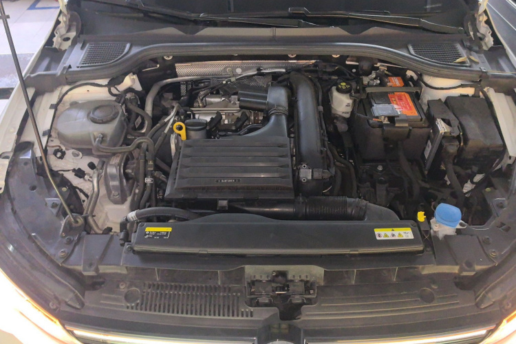 Volkswagen Golf 2022 imagen de coche #20