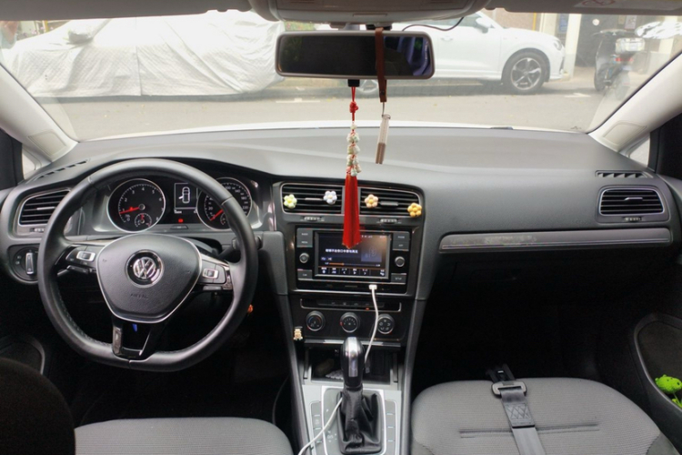 Volkswagen Golf 2018 #11 Volkswagen Golf 2018 صورة سيارة #11