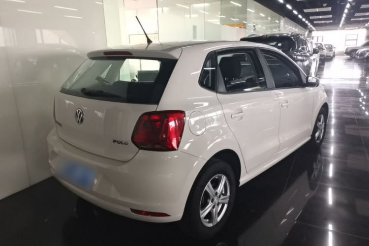 Volkswagen Polo 2015 #7 Volkswagen Polo 2015 car image #7