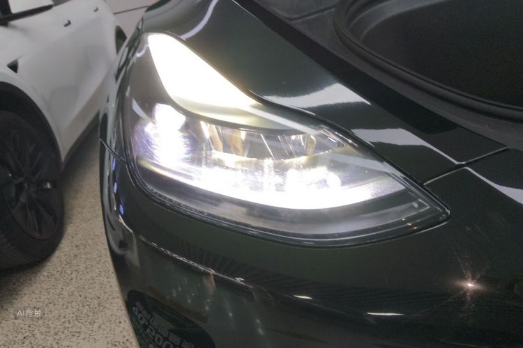 Tesla Model Y 2024 #8 Tesla Model Y 2024 car image #8