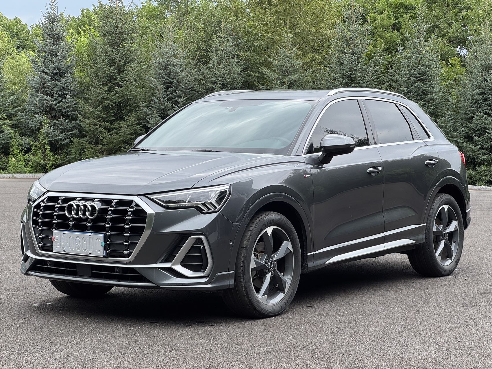 Audi Q3 2022 car image 
