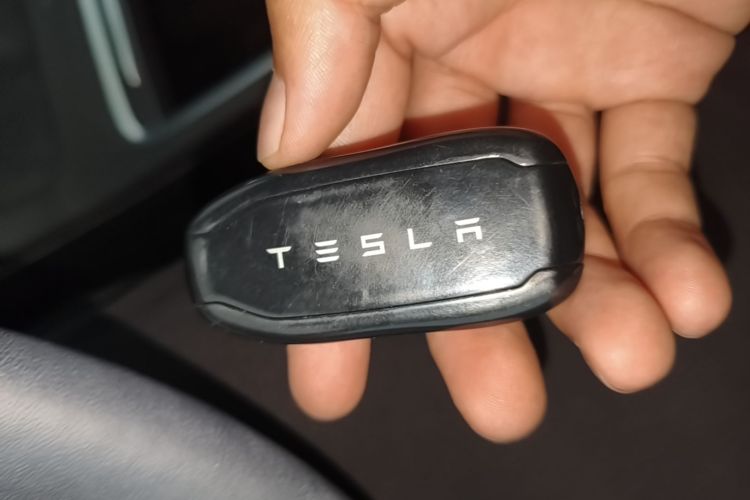 Tesla Model Y 2021 #9 Tesla Model Y 2021 car image #9