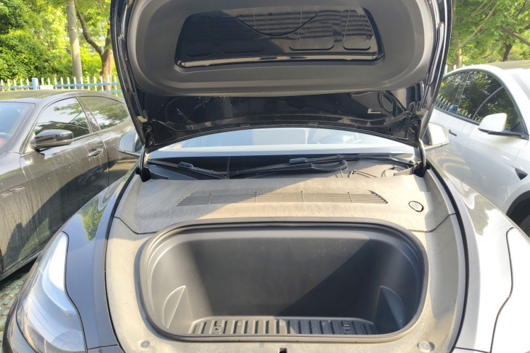 Tesla Model Y 2023 #20 Tesla Model Y 2023 immagine di auto #20