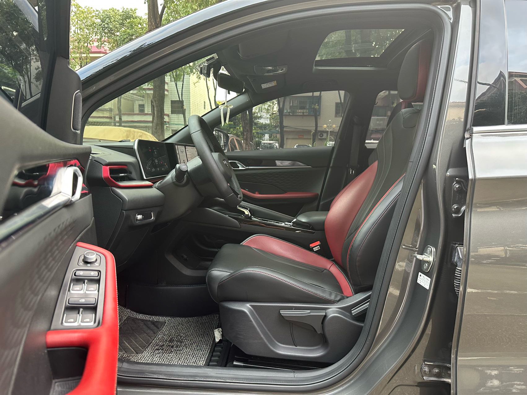 GEELY Coolray 2023 car image #5