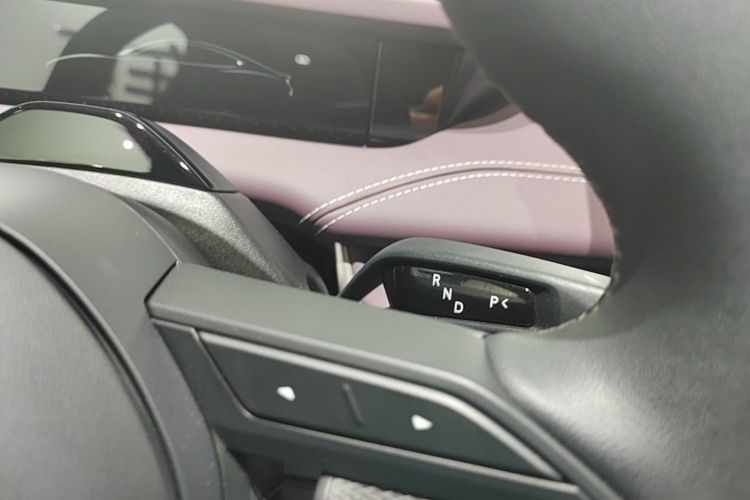 MI SU7 2025 car image #14